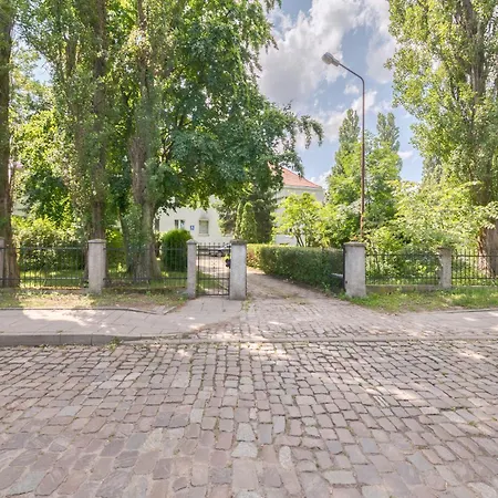 3 - Island Апартаменты *