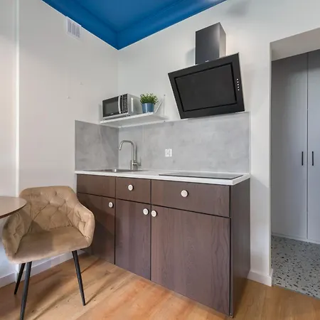 Apartment 3 - Island *