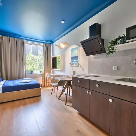 Apartment 3 - Island *