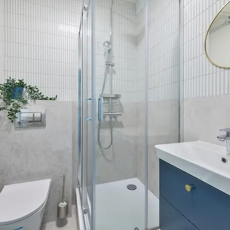 Apartment 3 - Island *