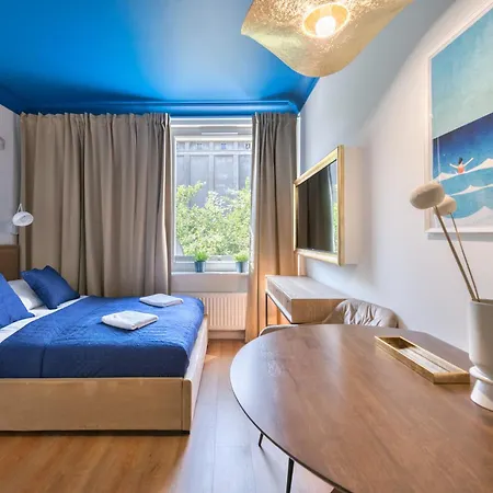 Apartment 3 - Island