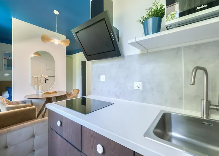 3 - Island Apartament *